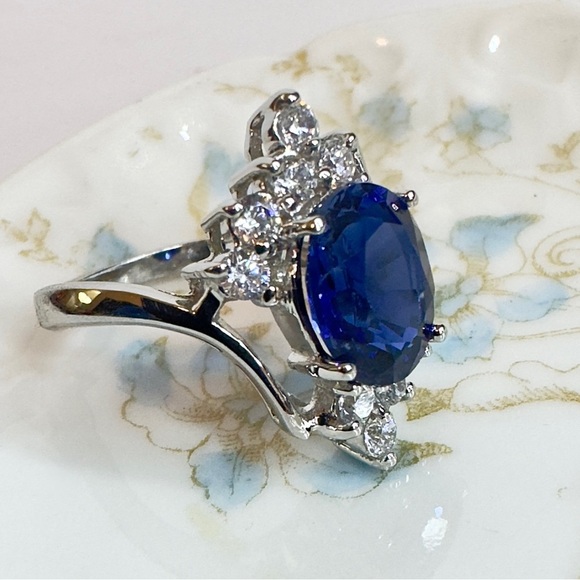 Vivid Blue Ceylon Sapphire Sterling Silver Ring (6.5) - Picture 1 of 10